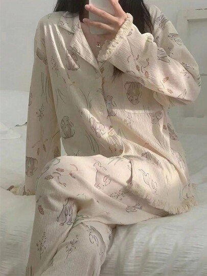 بيجامه بطباعة الأرنب